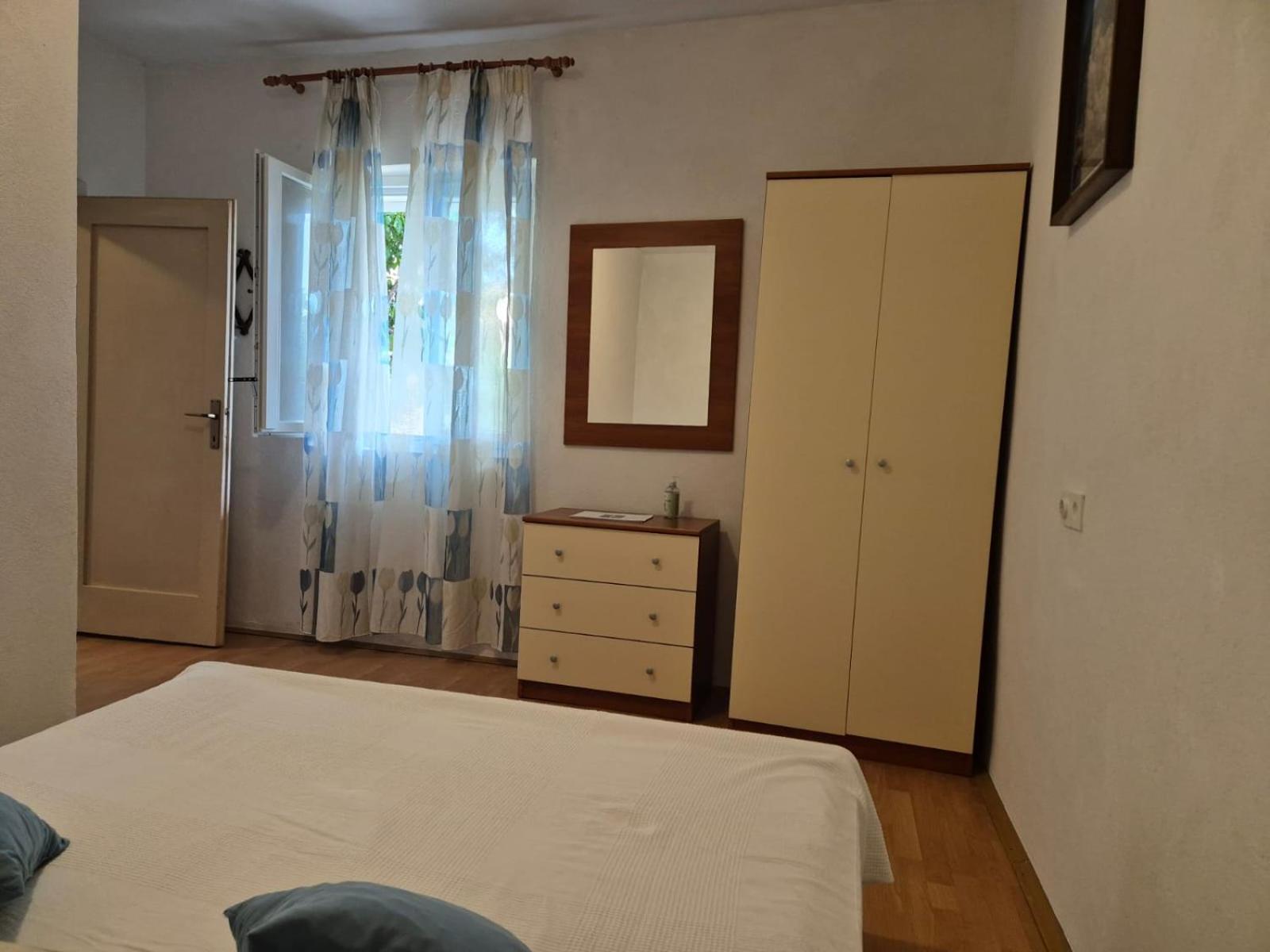 Apartmani Martinovka Drasnice Eksteriør bilde